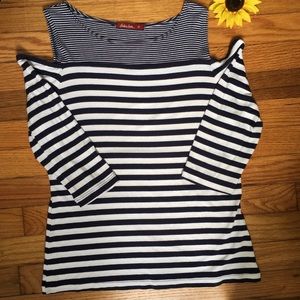 Cutout- shoulder Stripped Tee 3/4 Length
